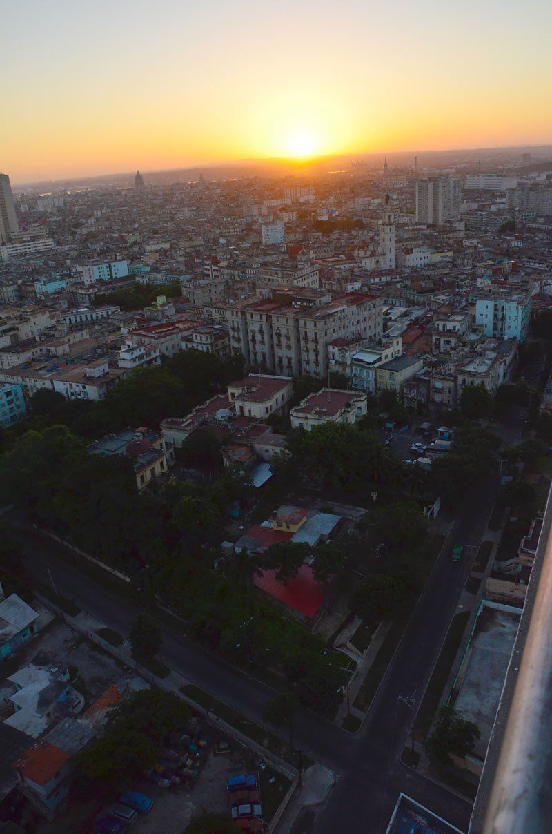 Cuba, La Habana - Habana Libre